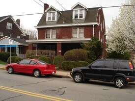 5626 Wilkins Ave in Pittsburgh, PA - Building Photo