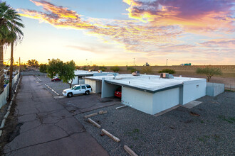 1122/1126 27Th St, in Phoenix, AZ - Building Photo - Building Photo