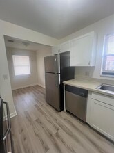 5975 Forest Hill Blvd, Unit 201 in West Palm Beach, FL - Building Photo - Building Photo