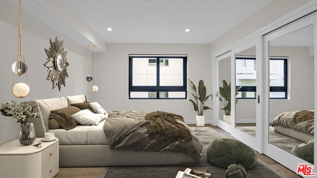 846 S Mariposa Ave in Los Angeles, CA - Building Photo - Building Photo