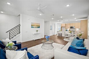 2624 Metcalfe Rd in Austin, TX - Building Photo