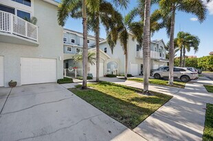 805 Mainsail Cir in Jupiter, FL - Building Photo