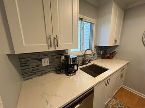 16 Donna Dr in Norwalk, CT - Building Photo - Building Photo