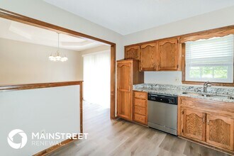 1005 NE 104th Terrace in Kansas City, MO - Building Photo - Building Photo