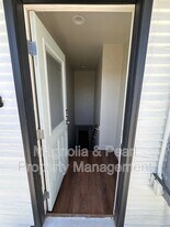 619 S 10th Ave in Caldwell, ID - Building Photo