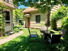 352 Canterbury Rd in Rochester, NY - Building Photo - Building Photo