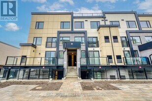 1660 Victoria Park Ave in Toronto, ON - Building Photo