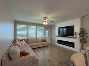 1616 Sambar Lp in Laredo, TX - Building Photo - Building Photo