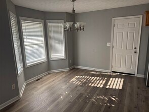 352 Paddle Wheel St in Bowling Green, KY - Building Photo - Building Photo