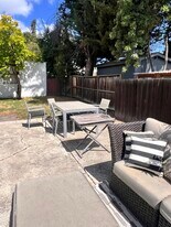 1171 Clinton St in Redwood City, CA - Building Photo