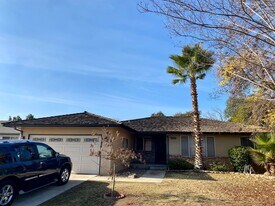 6515 N Orchard St in Fresno, CA - Building Photo