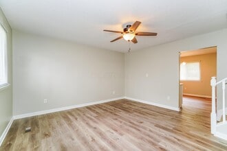 3044 Bennington Ave in Columbus, OH - Building Photo - Building Photo