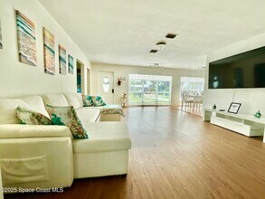 133 NE 1st St in Satellite Beach, FL - Building Photo - Building Photo