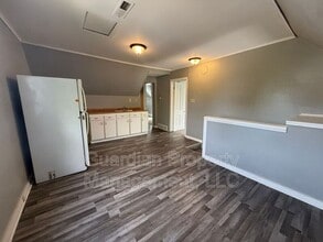 409.5 E 3rd St in Maryville, MO - Building Photo - Building Photo