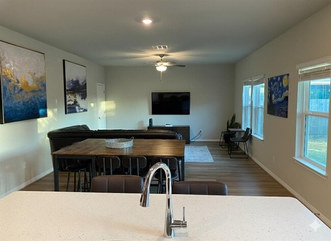 11700 Lily Branch Ln in Austin, TX - Building Photo - Building Photo