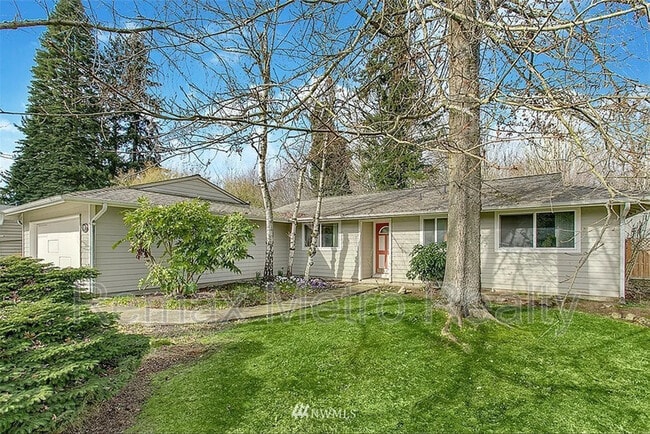 2400 SE 19th St in Renton, WA - Building Photo - Building Photo