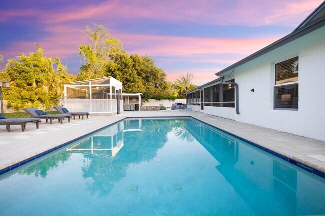 property at 183 Sunflower Cir