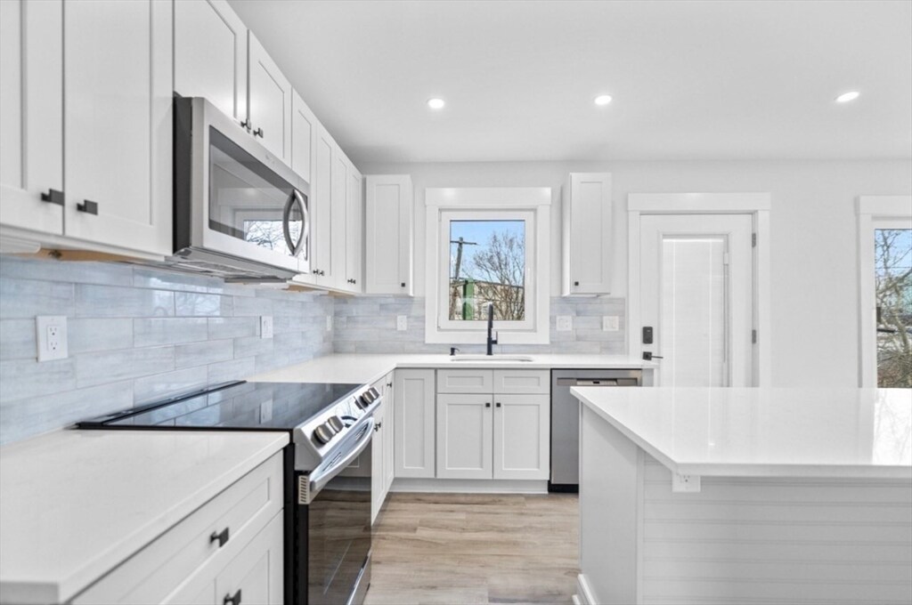 6 Garfield Ave in Revere, MA - Building Photo