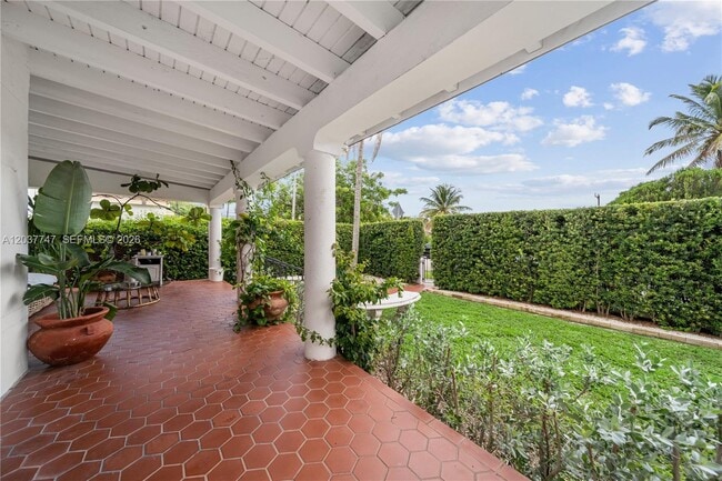 property at 2421 SW 26th Ln