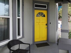 1911 34th St in Galveston, TX - Building Photo - Building Photo