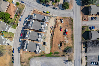 5146-5147 Northtrail Dr in San Antonio, TX - Building Photo - Building Photo