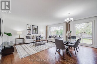 26 Elvaston Dr in Toronto, ON - Building Photo - Building Photo