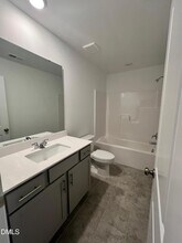 2305 Oakwood Mdws Ct in Raleigh, NC - Building Photo - Building Photo