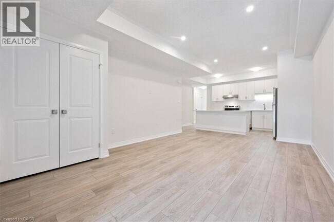 135 REVERIE Wy in Kitchener, ON - Building Photo - Building Photo