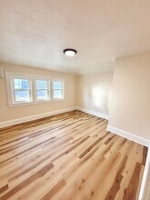 58 Maplewood Ave, Unit 1 in West Hartford, CT - Building Photo - Building Photo