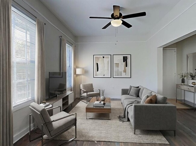 2305 W Texas Ave in Tampa, FL - Foto de edificio - Building Photo