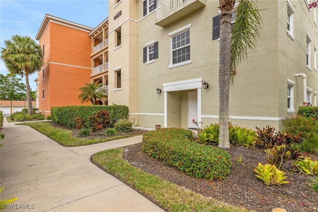 property at 4455 Botanical Pl Cir