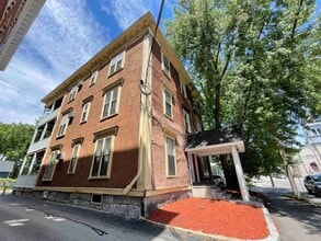 616 Union St in Manchester, NH - Building Photo - Building Photo