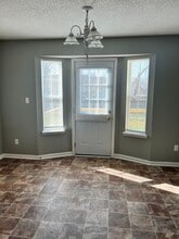 706 Carbondale Dr in Oak Grove, KY - Building Photo - Building Photo