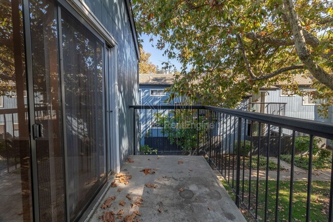 property at 3591 Quail Lakes Dr