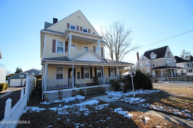 property at 287 Westwood Ave