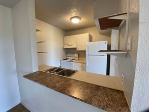 500 Austin Rd in Eagle Lake, TX - Building Photo - Building Photo