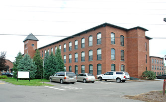 Horseshoe Pond Place Apartments