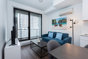 1390 Boul. René-Lévesque O in Montréal, QC - Building Photo