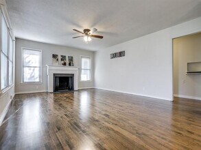 4054 Walnut Hill Ln in Dallas, TX - Building Photo - Building Photo