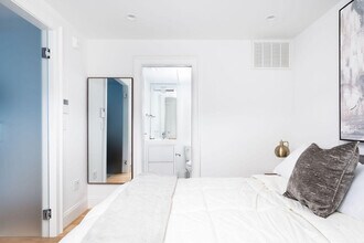 1737 Q St NW-Unit -ID1011212P in Washington, DC - Building Photo - Building Photo