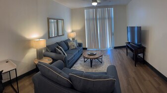 424 W Trade St in Charlotte, NC - Building Photo