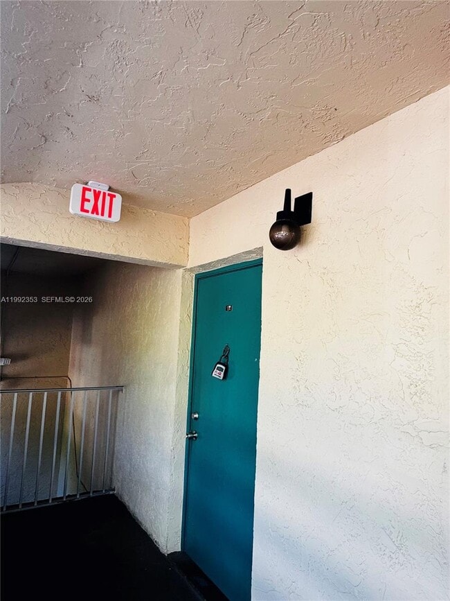 3274 NW 103rd Terrace in Coral Springs, FL - Building Photo - Building Photo