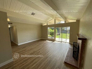 10208 La Presa Way in Rancho Cordova, CA - Building Photo - Building Photo