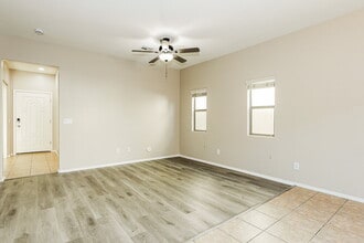 4693 E Olney Ave in Gilbert, AZ - Building Photo - Building Photo