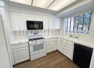 12154 Rancho Bernardo Rd in San Diego, CA - Building Photo - Building Photo