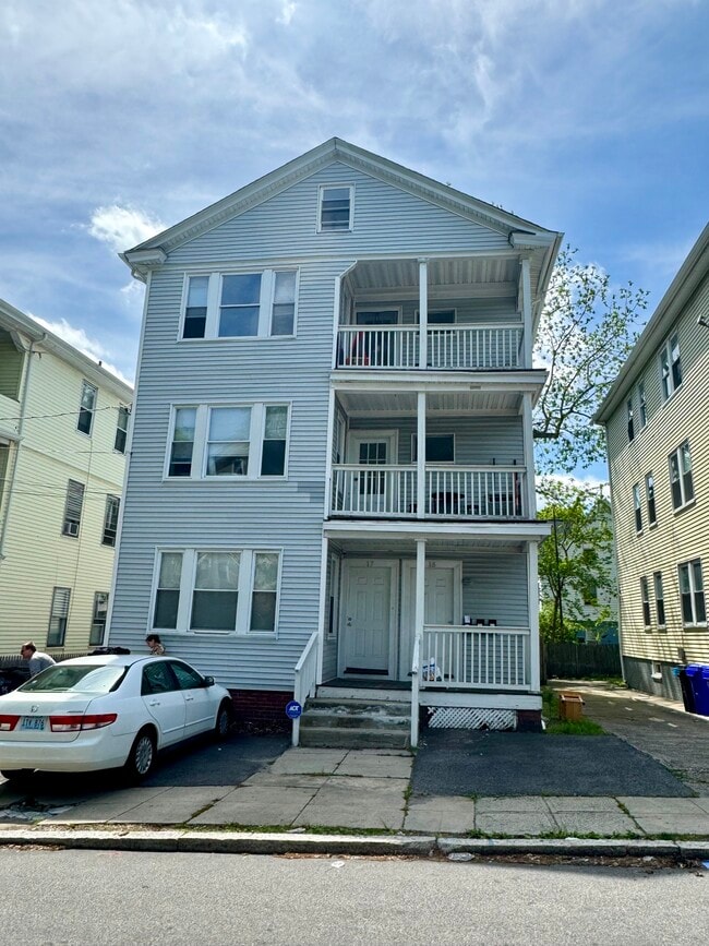 17 Richter St, Unit 2