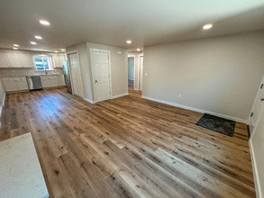 2157 Nomad Ct SE in Salem, OR - Building Photo - Building Photo