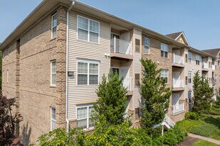 Park Terrace Senior Living in Rahway, NJ - Building Photo
