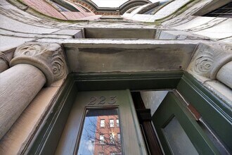 223 E Preston St in Baltimore, MD - Building Photo - Building Photo