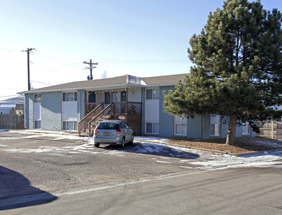 Bishop Court Apartments in Castle Rock, CO - Building Photo